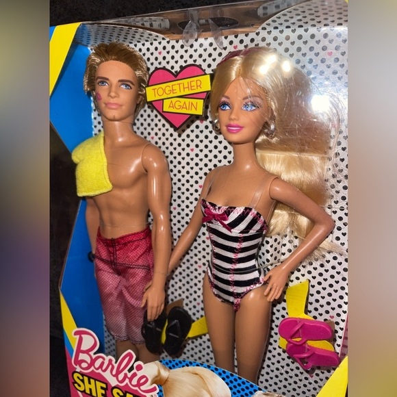 2-Pack Barbie & Ken, She Said Yes, Gift pack, By Mattel NRFB - Picture 3 of 15